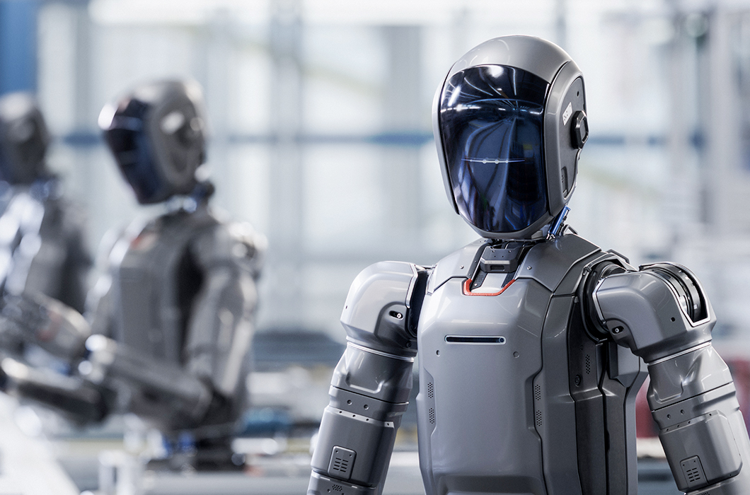 로봇들이 작업하는 모습입니다.